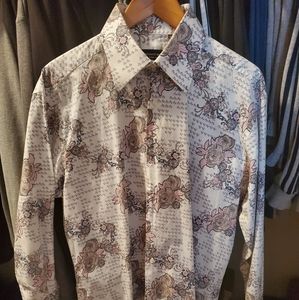 Dress shirt francessco smalta uses cufflinks